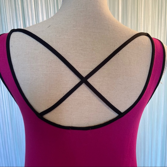 Magenta Top With Criss Cross Straps NWOT Size S - Picture 2 of 12